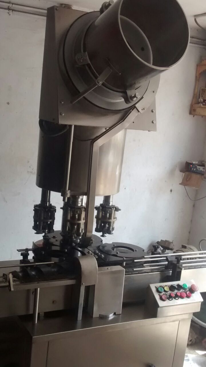 Automatic Multi Head Screw Capping Machine