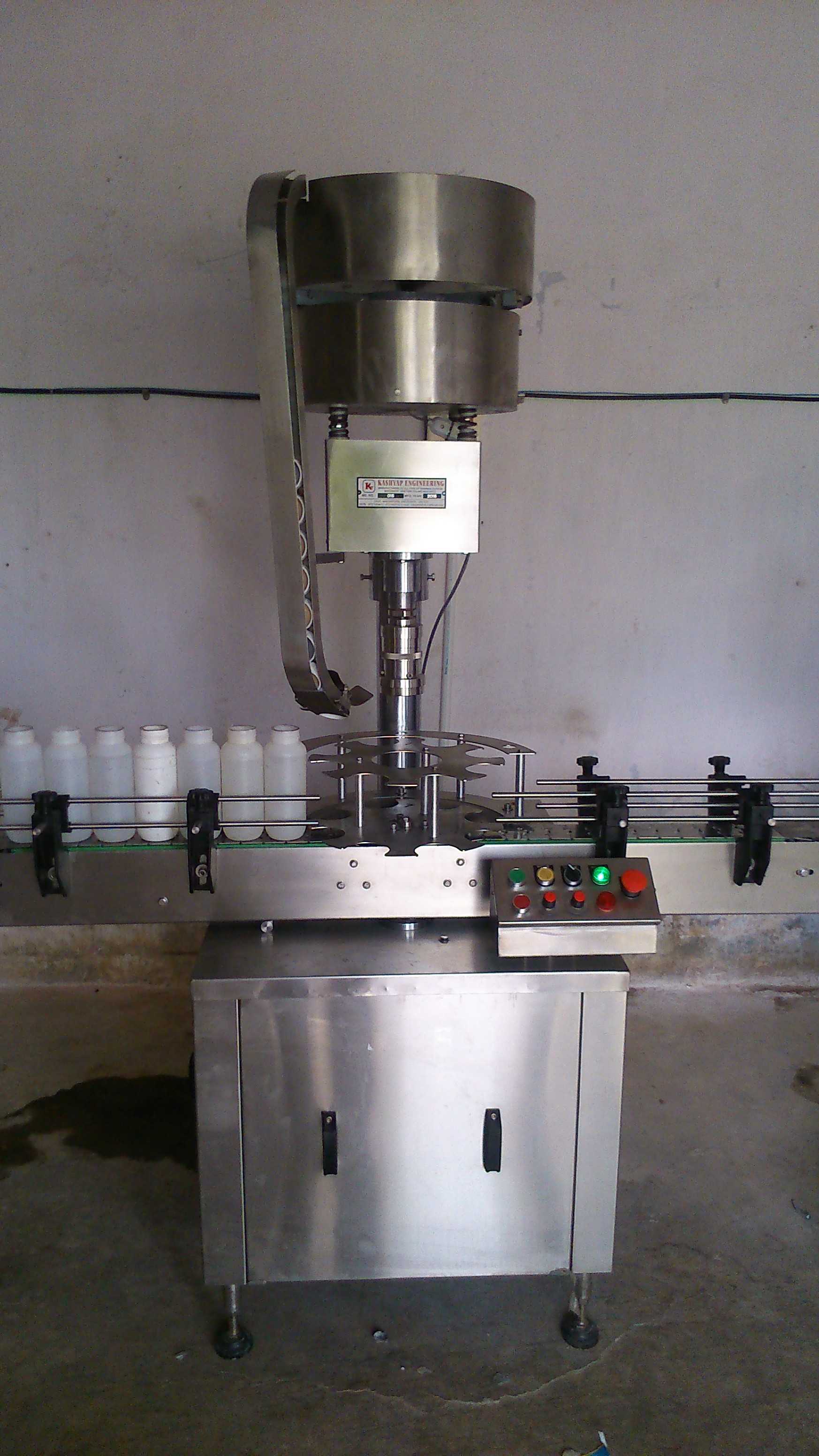 Automatic Single Head Bottle Capping Machine