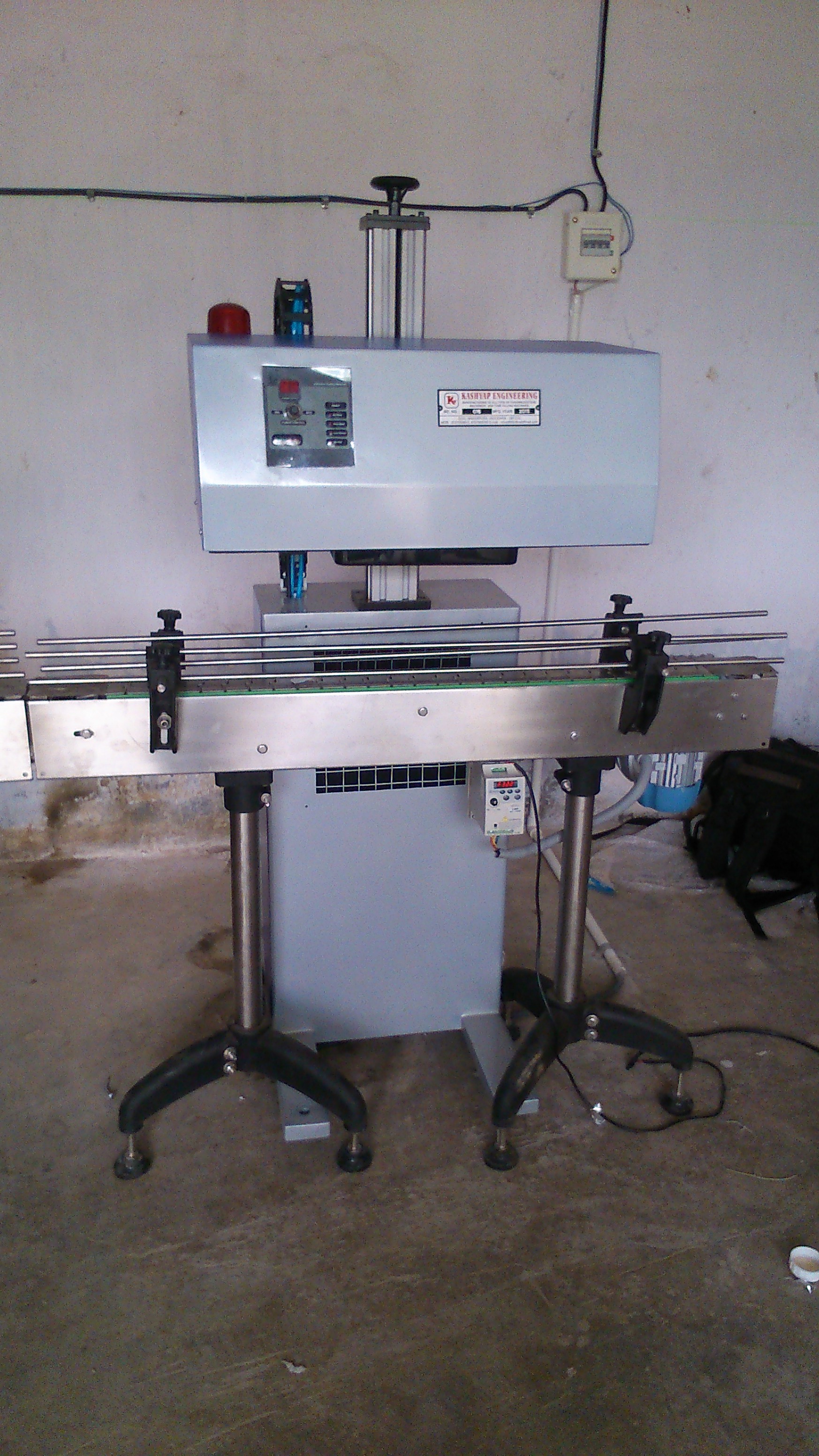 Automatic Induction Cap Sealing Machine